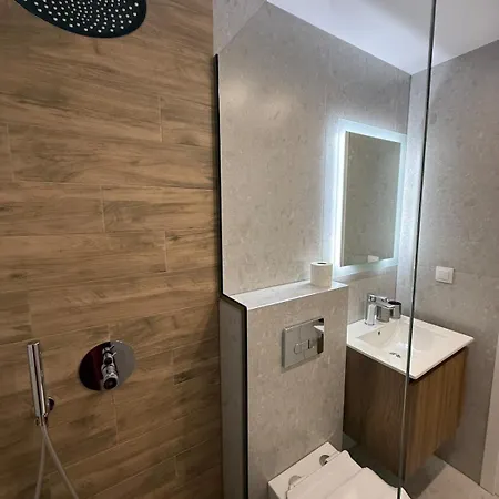 Apartament C2 Tsimiski